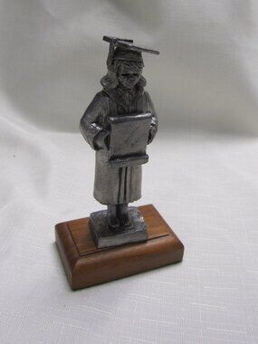 Vtg Michael Ricker Pewter “The Graduate” 5 Inch Figurine